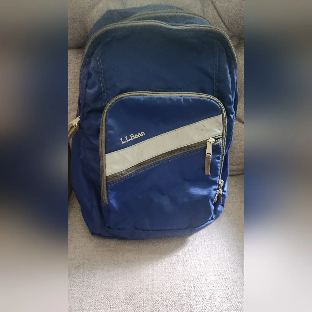L.L.Bean Kids Backpack in Navy Blue with Gray Accent
